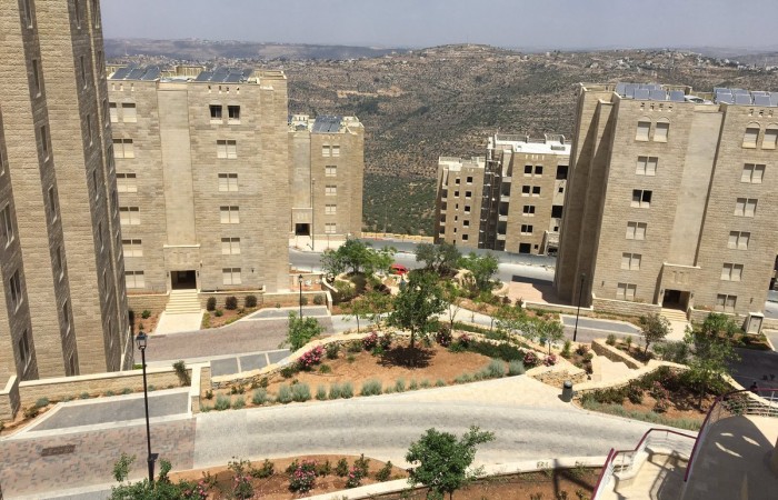 Entrenching new Palestinian middle class