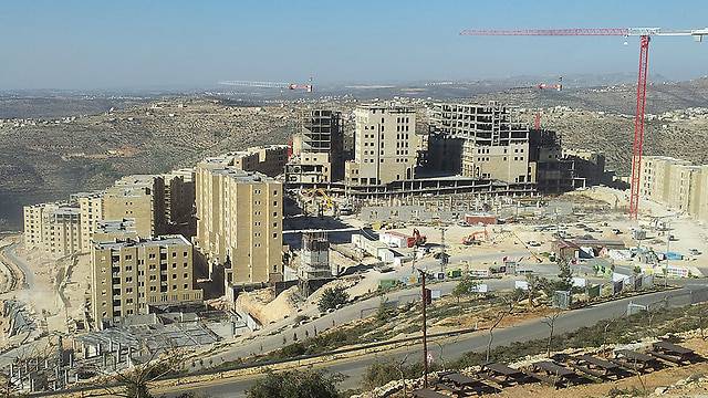 Israel, PA at odds over water supply for new Palestinian city