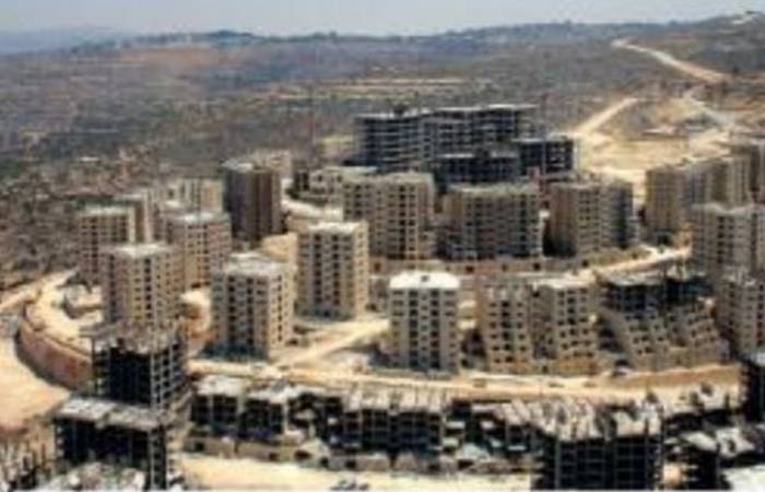 بدء تسكين600 عائلة فلسطينية في مدينة 