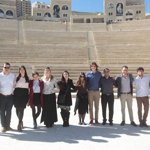 طلاب من جامعة كيب تاون
