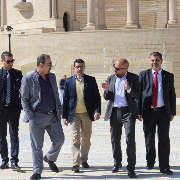 وفد من بنك القدس
