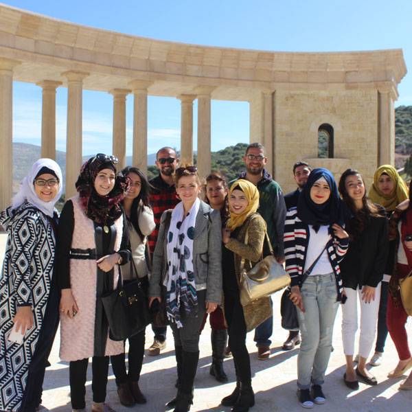 طلاب من كلية الأعمال والاقتصاد - جامعة بيرزيت
