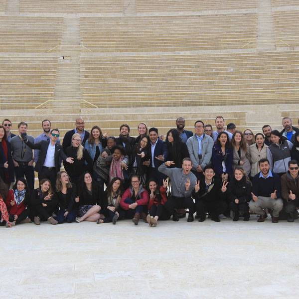 طلاب من جامعة نيويورك - الولايات المتحدة الأمريكية
