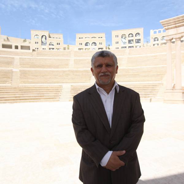 أنس الحسناوي، مستشار، البنك الإسلامي للتنمية - المملكة العربية السعودية