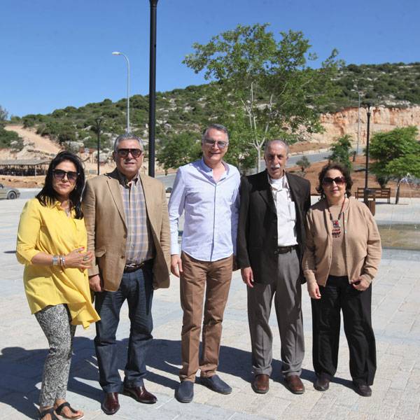 حازم خيرت، سفير مصر لدى إسرائيل، وزوجته منال صلاح
