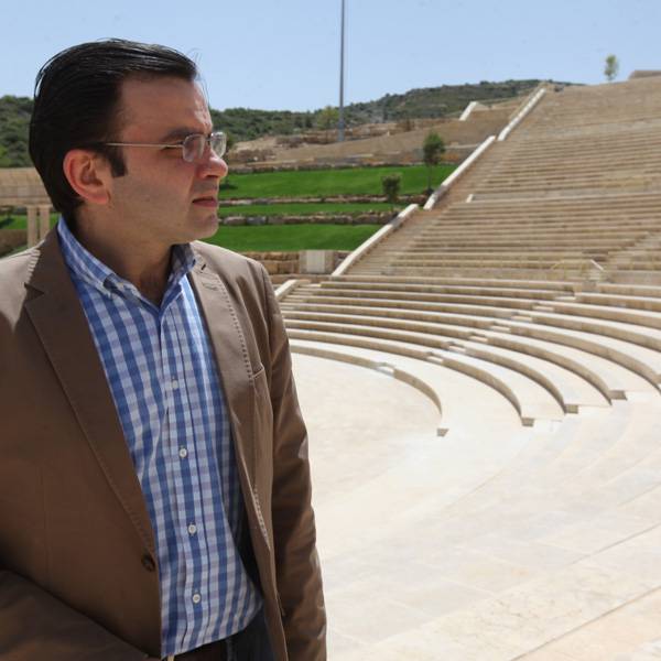 د. إيهاب بسيسو - وزير الثقافة
