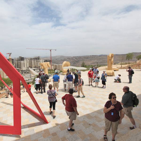 مجموعة من السياح الأمريكان
