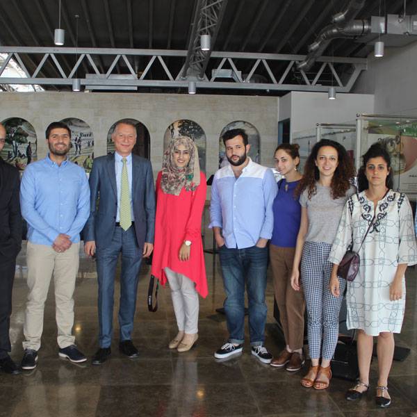 مجموعة من رجال الأعمال وسيدات الأعمال من الشتات الفلسطيني - الولايات المتحدة الأمريكية