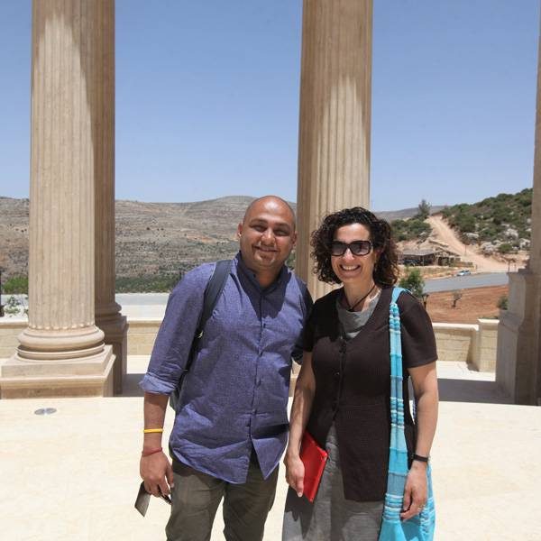 ميشيل بيس، بروفيسور مع مسؤوليات خاصة، جامعة روسكيلد، وسومديب سين، باحث ما بعد الدكتوراه، جامعة كوبنهاغن - الدنمارك