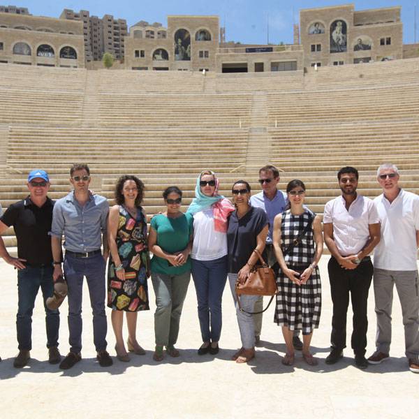 مجموعة من الصحفيين - أستراليا
