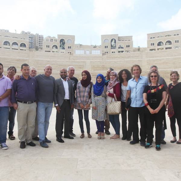 وفد من مؤسسة أفكار السلام
