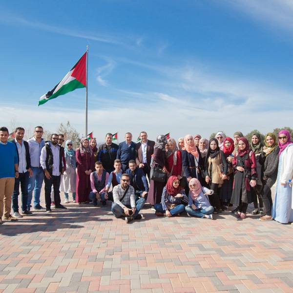 طلاب من كلية الهندسة - جامعة بوليتكنك فلسطين
