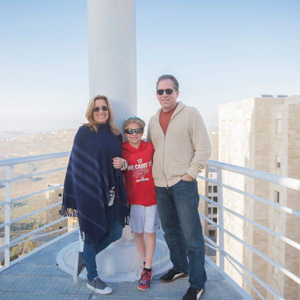 جيريمي سبيكتور، شريك - شركة كوفينجتون وبيرلنج، وروبن هالزباند، نائب الرئيس، شركة سيتي فيرست - الولايات المتحدة الأمريكية