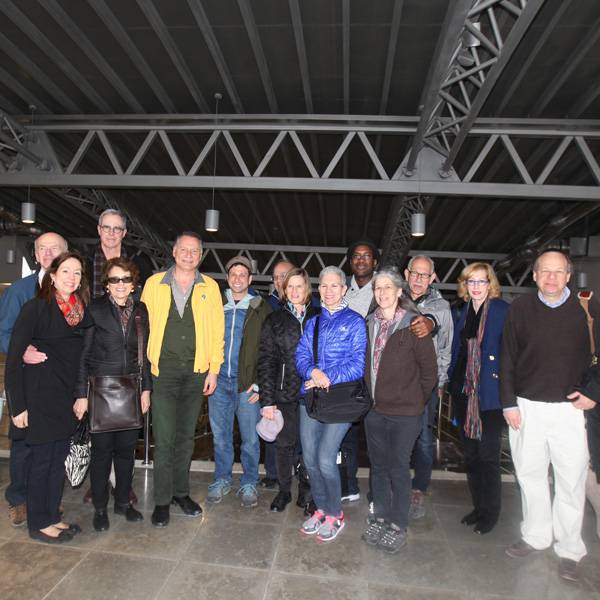 وفد من معبد بيث ام في بالتيمور
