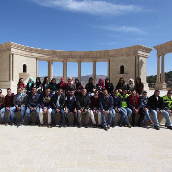طلاب من كلية الاعمال والاقتصاد، جامعة القدس
