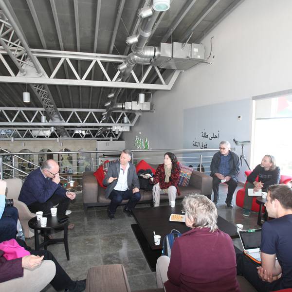 مجموعة صحفيين من ألمانيا وأستراليا
