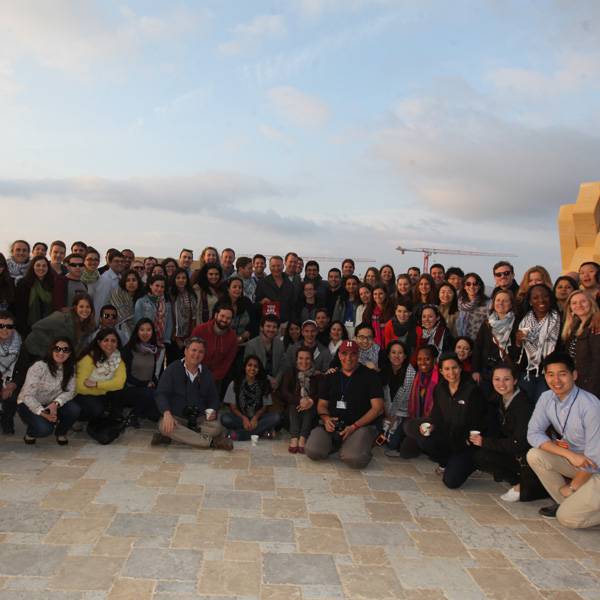 طلاب من كلية جون اف. كينيدي للدراسات الحكومية، جامعة هارفرد
