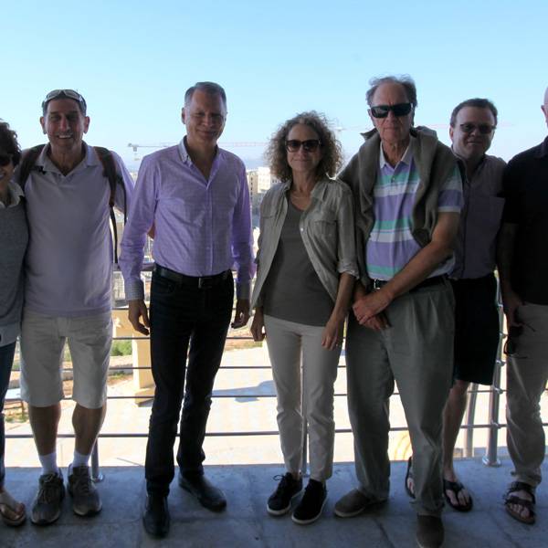 ديفيد بندرمان، د.لوري مايكلز، تيم داتلس، يودا دورون، برنت ولين بلزبيرق
