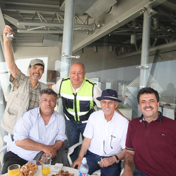 منية الدجنوبي، مسؤول السياسات الخارجية، ثوماس بويار، مدير تطوير برامج القطاع الخاص، رشا دعيبس، المدير المالي - مكتب ممثل الأتحاد الأوروبي
