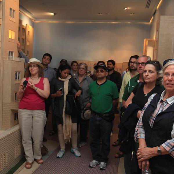 مجموعة من الأساتذة من جامعة برانديز
