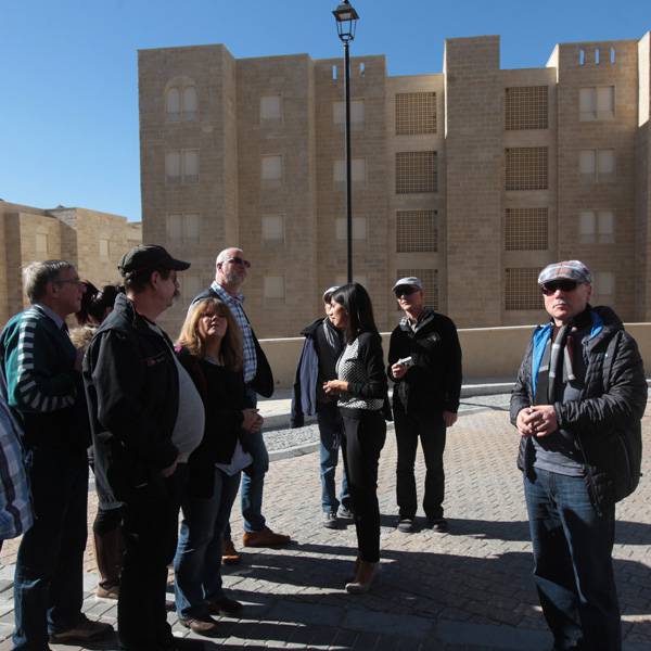 مجموعة سياح من المانيا وسويسرا
