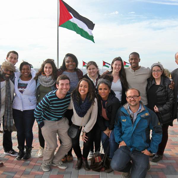 طلاب من جامعة براندايس
