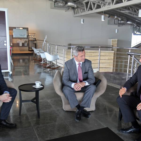 وفد مكتب ممثل اللجنة الرباعية
