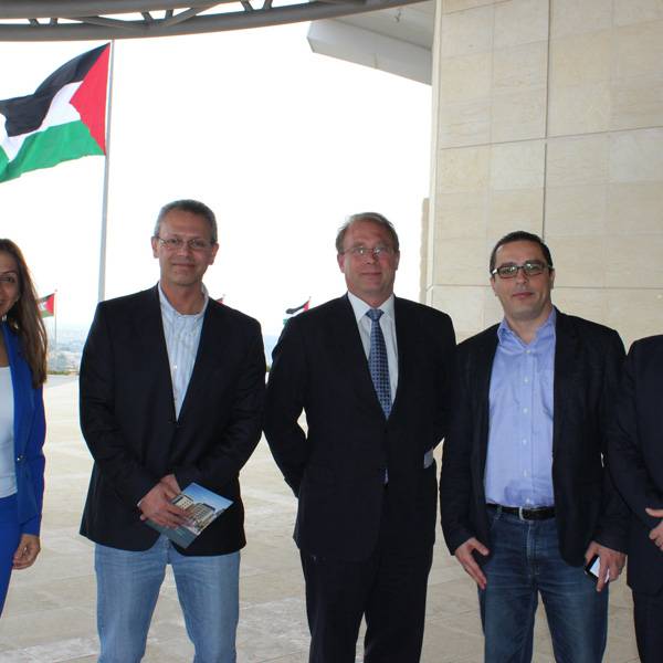 وفد من مؤسسة جلوبال ميجريت
