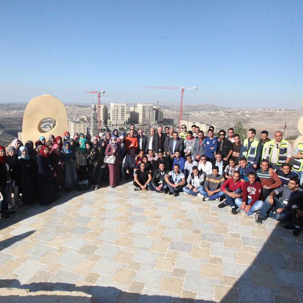 طلاب من كلية الهندسة, جامعة بوليتكنيك فلسطين
