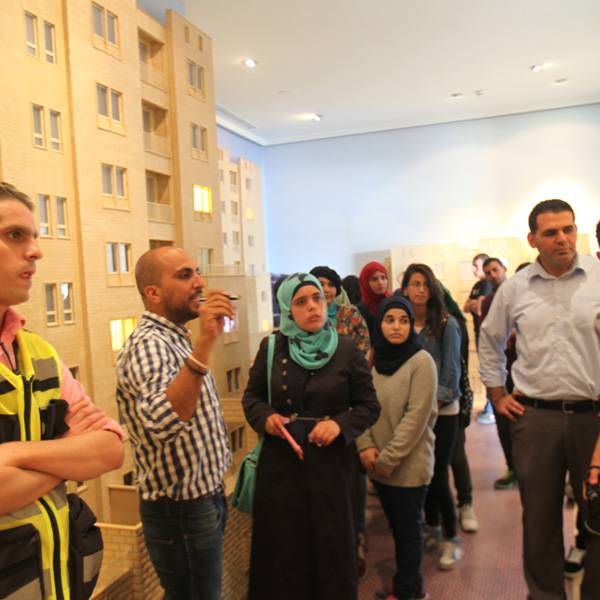 طلاب من كلية السياحة والاثار, جامعة النجاح الوطنية
