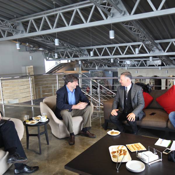 جوناثان كامين، نائب مدير الوكالة الامريكية للتنمية الدولية للضفة وقطاع غزة
