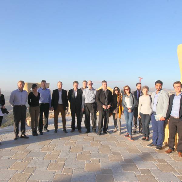 وفد من شركة المملكة المتحدة للتجارة والاستثمار
