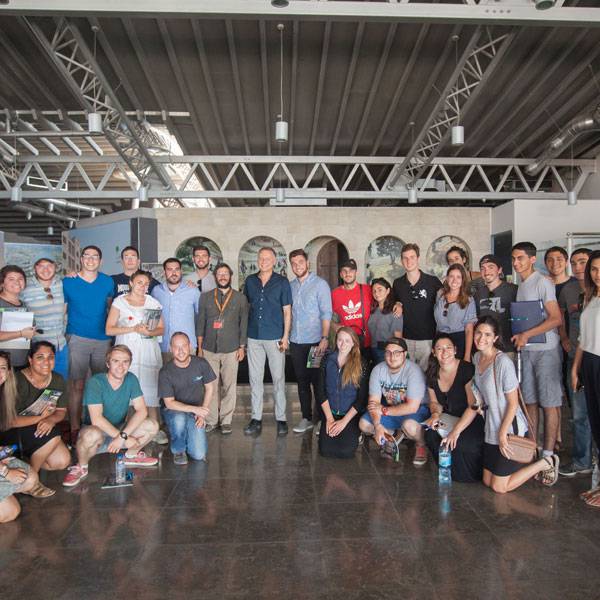 Students from several American Universities
