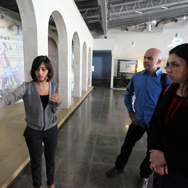 شارلين سيدلي، نائبة الرئيس والمديرة التنفيذية لمؤسسة ليجتك وجدعون أوسهور من بورتلاند ترست
