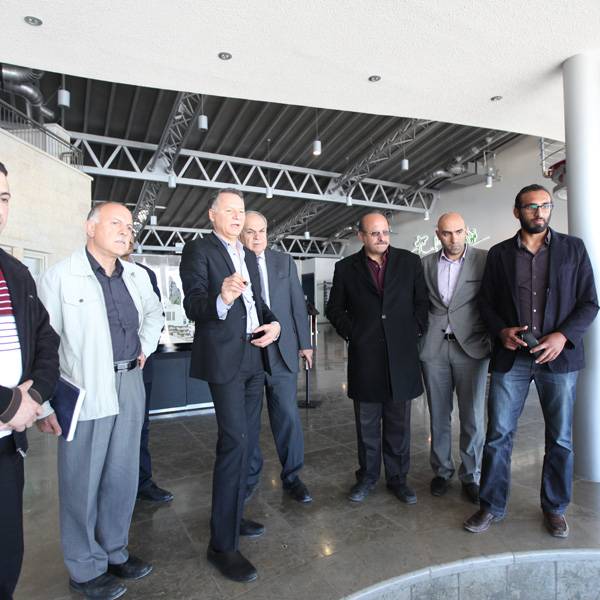 وفد من شركة الريحان للاستثمار العقاري
