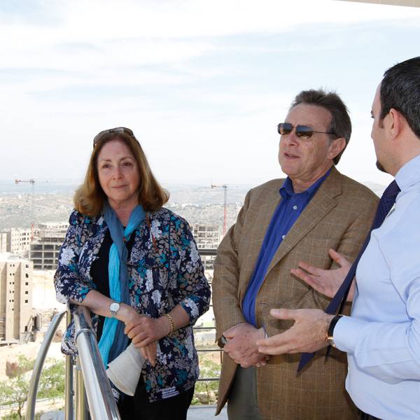 هارولد بيزنير، شريك رئيسيي في بيروين ليجتون بيزنير للمحاماة
