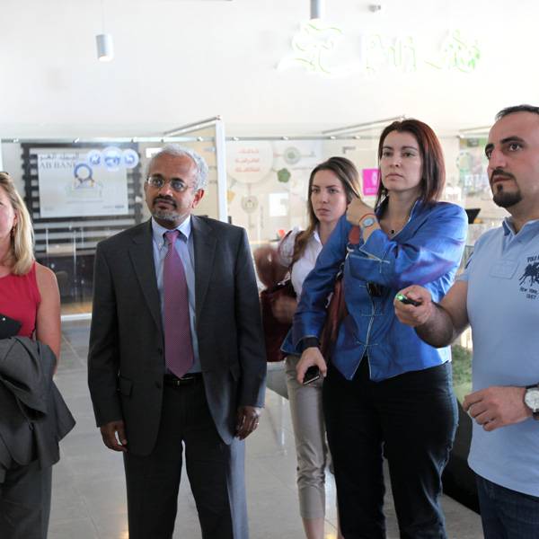 مريم شيرمن، نور نصرالدين و شنتاينان ديفاراجان-البنك الدولي
