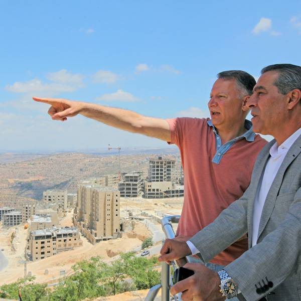 حسين الشيخ, وزيرهيئة الشؤون المدنية الفلسطينية
