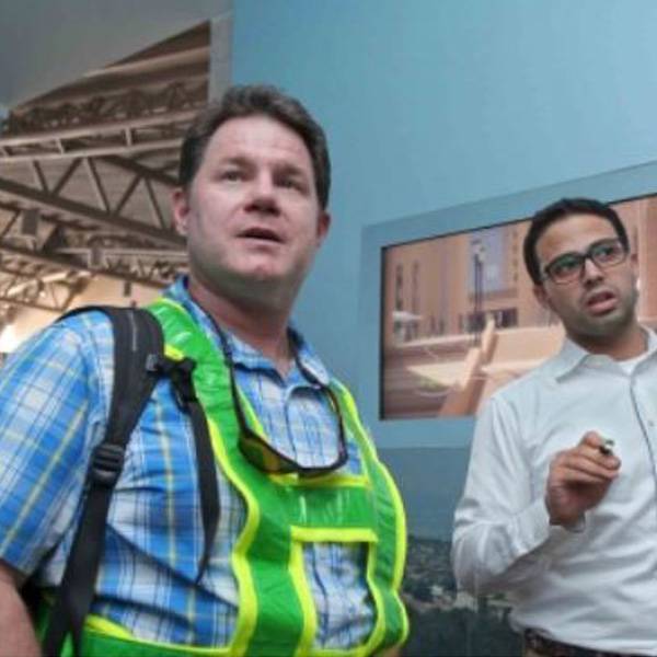 (AECOM)-مارك جاندر، مسؤول وحدة تخطيط المواصلات
