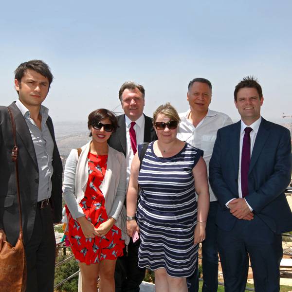 أعضاء من البرلمان و مستشارين سياسيين من المملكة المتحدة
