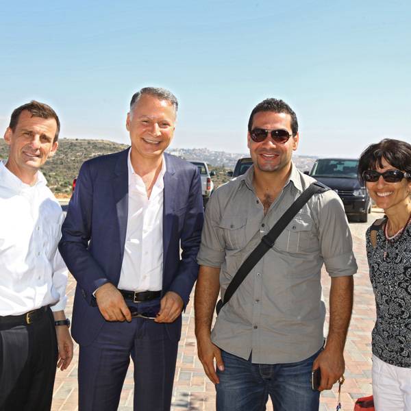 ديفيد هاردن، مدير بعثة الوكالة الأمريكية للتنمية الدولية
