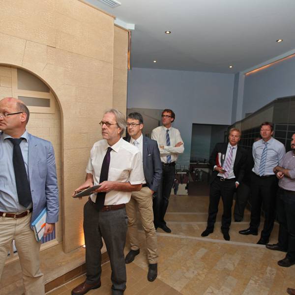 مجموعة من هولندا
