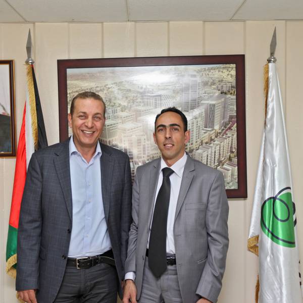 حسين الديك – الرئيس الشاب
