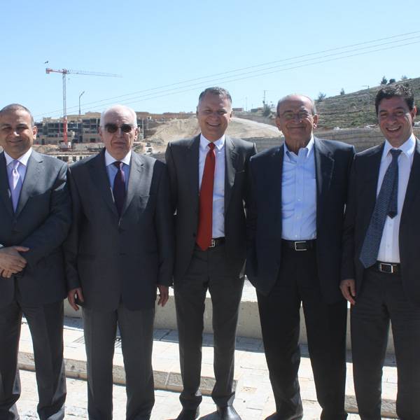 رجال الاعمال: صبيح المصري, عمار العكر, فاروق طوقان, و سمير زريق
