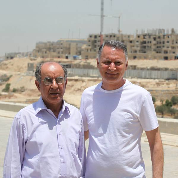 د. يوسف أبو صفية, وزير شوؤن البيئة
