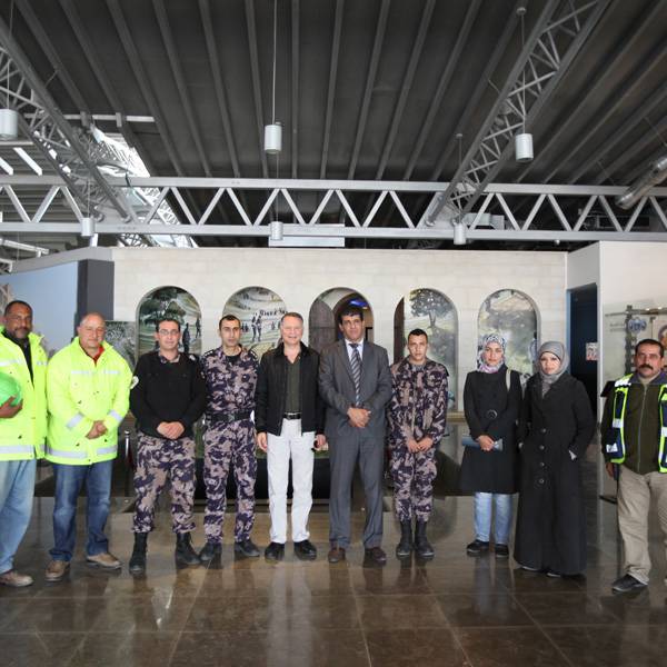 محفوظ حنايشة, مدير عام الدفاع المدني
