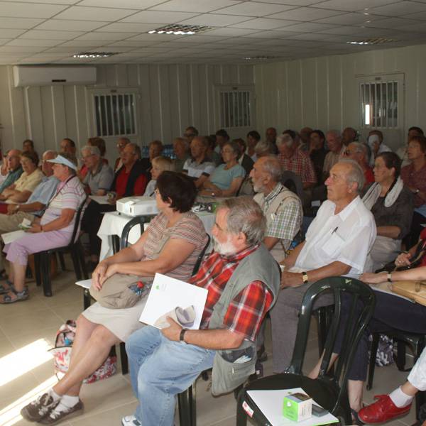 وفد مؤسسة الحياة الفرنسية
