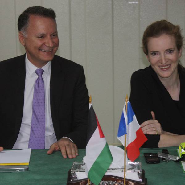 وزيرة علم البيئة المستدامة و النقل والتنمية والإسكان الفرنسية ناتالي كوسيوسكو موريزيت
