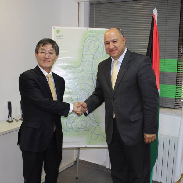 سفير كوريا في فلسطين شونغنام بارك
