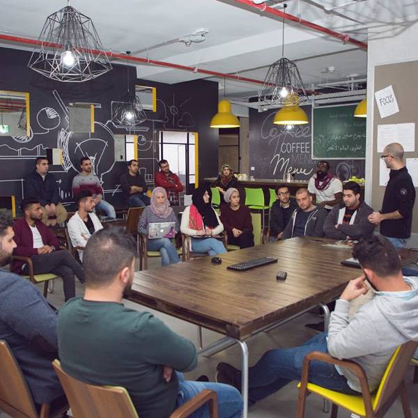 وفد من قطاع غزة، سكاي جيكس